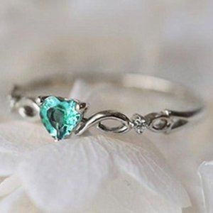 "Silver Green Heart Dainty Anillos Princess Diamond Ring for Women